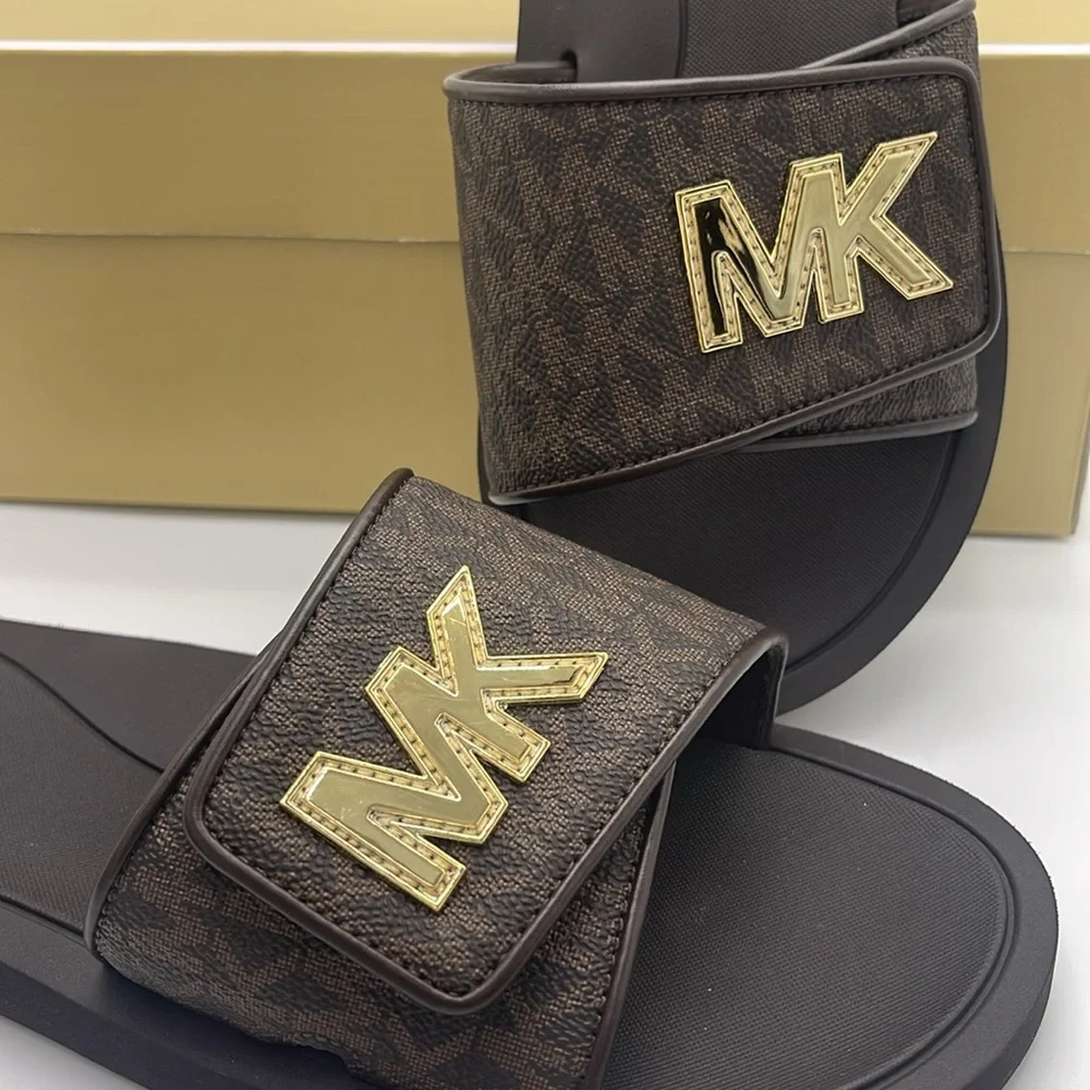 MICHAEL KORS Palmer Signature Logo Slide Sandal
Brown 
NWT - Picture 15 of 16